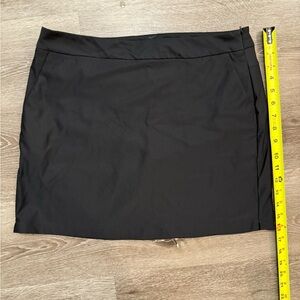 Nike Dri-Fit Size 8M Black Skort